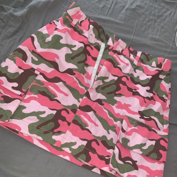 Dresses & Skirts - Pink camouflage skirt🔥💕